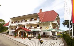 Landhotel Haringerhof Mit Saunawelt Und Naturbadeteich
